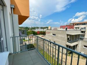 Pronájem bytu 3+kk, Praha - Černý Most, Dobrovolného, 68 m2