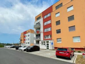 Pronájem bytu 3+kk, Praha - Černý Most, Dobrovolného, 68 m2