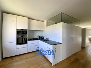 Prodej atypického bytu, Špindlerův Mlýn - Bedřichov, 75 m2