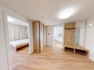 Pronájem bytu 3+kk, Praha - Břevnov, Na Větrníku, 92 m2