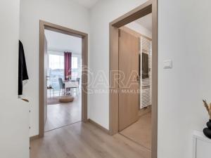 Prodej bytu 1+kk, Hluboká nad Vltavou, Munická, 42 m2