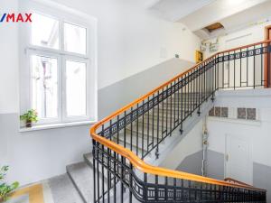 Prodej bytu 3+kk, Karlovy Vary, Vřídelní, 66 m2