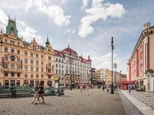 Pronájem atypického bytu, Praha - Nové Město, Truhlářská, 186 m2