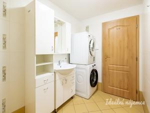 Pronájem bytu 2+kk, Praha - Háje, Tatarkova, 71 m2