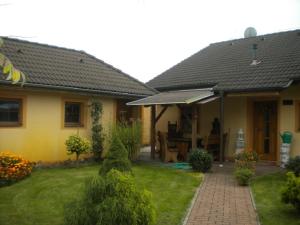 Pronájem rodinného domu, Srch, Pardubická, 90 m2