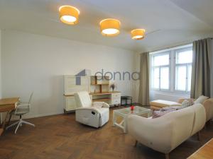 Pronájem bytu 2+kk, Praha - Staré Město, 84 m2