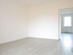 Pronájem bytu 2+1, Hradec Králové - Pražské Předměstí, Gočárova třída, 75 m2