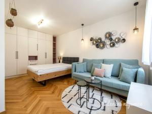 Pronájem bytu 1+kk, Praha - Vršovice, Černomořská, 40 m2
