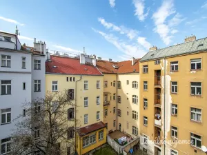Pronájem bytu 1+kk, Praha - Karlín, Hybešova, 33 m2