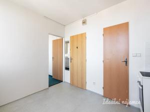 Pronájem bytu 1+1, Praha - Záběhlice, Jabloňová, 27 m2