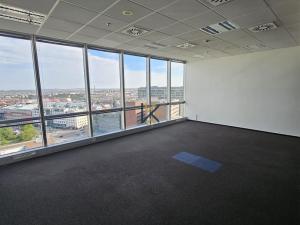 Pronájem kanceláře, Praha - Nusle, Na strži, 202 m2