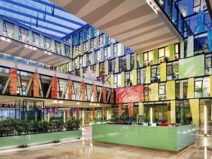 Pronájem kanceláře, Praha - Karlín, Karolinská, 886 m2