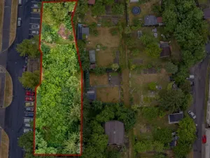 Prodej komerčního pozemku, Karlovy Vary, Uvalská, 1700 m2