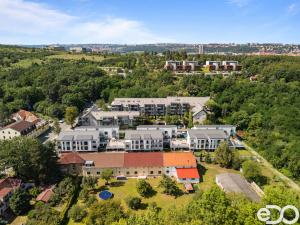 Prodej bytu 2+kk, Praha - Hrdlořezy, Mezilehlá, 53 m2