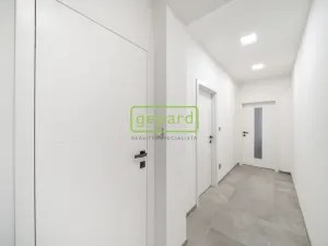 Prodej bytu 2+kk, Praha - Bohnice, V Zámcích, 53 m2