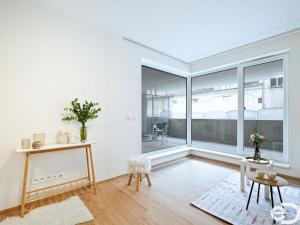 Prodej bytu 2+kk, Praha - Hrdlořezy, Mezilehlá, 85 m2