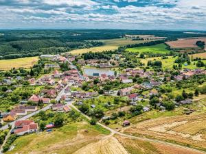 Prodej pozemku, Pňovany, 1312 m2