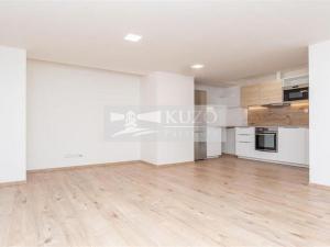 Pronájem bytu 1+kk, Praha - Strašnice, Mrštíkova, 39 m2