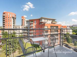 Pronájem bytu 2+kk, Praha - Záběhlice, Velenovského, 52 m2