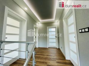 Prodej rodinného domu, Ruda, V zahradách, 160 m2