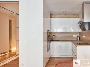 Prodej bytu 2+kk, Praha - Podolí, V podhájí, 70 m2