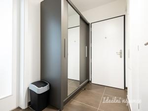 Pronájem bytu 2+kk, Praha - Žižkov, Olgy Havlové, 46 m2