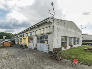 Prodej komerční nemovitosti, Doksy, Valdštejnská, 498 m2