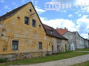 Prodej historického objektu, Hatín - Jemčina, 2500 m2