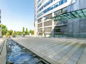 Pronájem kanceláře, Praha - Nusle, Na hřebenech II, 651 m2