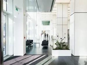 Pronájem kanceláře, Praha - Nusle, Hvězdova, 1735 m2