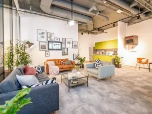 Pronájem kanceláře, Praha - Stodůlky, Bucharova, 900 m2