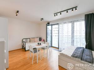 Prodej bytu 1+kk, Praha - Žižkov, Olšanská, 36 m2