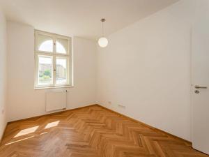 Pronájem bytu 2+kk, Praha - Žižkov, Seifertova, 41 m2