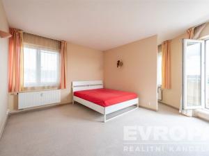 Pronájem bytu 6+kk, Praha - Libeň, Kašparovo náměstí, 204 m2