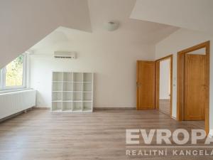 Prodej vily, Praha - Klánovice, Úprkova, 700 m2