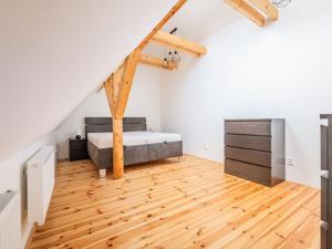 Prodej výrobních prostor, Votice, Kaplířova, 330 m2