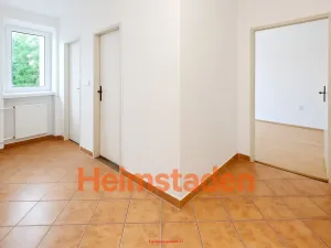 Pronájem bytu 2+1, Karviná - Nové Město, nám. Budovatelů, 55 m2