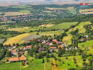 Prodej pozemku pro bydlení, Jenčice, 1599 m2