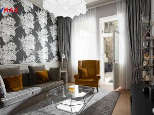 Prodej bytu 2+kk, Karlovy Vary, Vřídelní, 95 m2