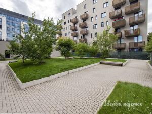 Pronájem bytu 1+kk, Praha - Jinonice, Kačírkova, 31 m2