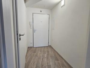 Pronájem bytu 1+kk, Praha - Nové Město, Melounová, 42 m2