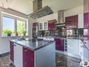 Prodej rodinného domu, Sezemice, Komenského, 190 m2