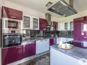 Prodej rodinného domu, Sezemice, Komenského, 190 m2