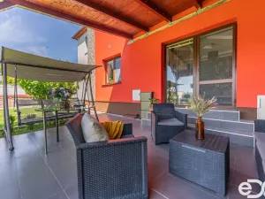 Prodej rodinného domu, Sezemice, Komenského, 190 m2