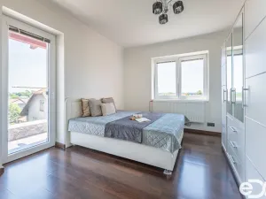 Prodej rodinného domu, Sezemice, Komenského, 190 m2