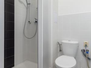 Pronájem bytu 1+kk, Praha - Podolí, Kaplická, 27 m2