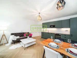 Prodej bytu 1+kk, Praha - Bohnice, V Zámcích, 44 m2