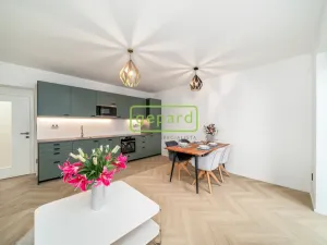 Prodej bytu 1+kk, Praha - Bohnice, V Zámcích, 44 m2