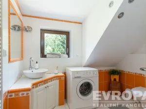 Prodej ubytování, Vrchlabí - Hořejší Vrchlabí, Na stráni, 230 m2