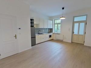 Pronájem bytu 1+kk, Třebíč, Karlovo nám., 29 m2